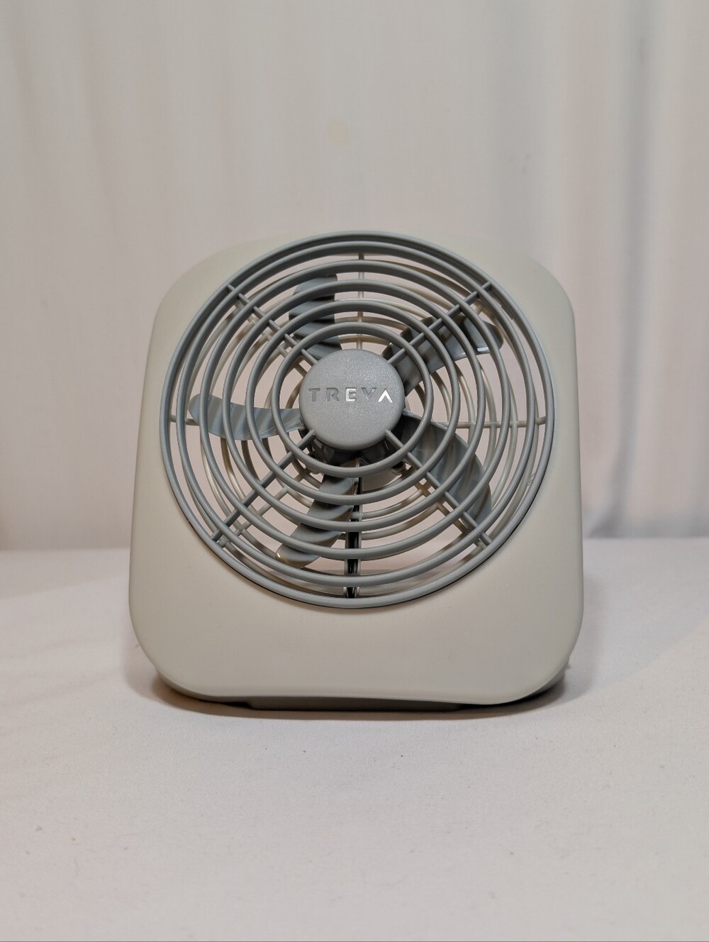 O2COOL Works Treva 5 inch Portable Battery Powered 2 Speed Personal Desktop Fan